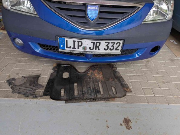 Unterfahrschutz entfernt