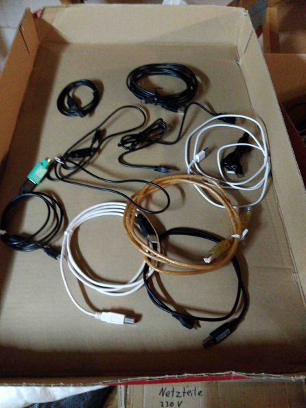 Gesammelte USB-Kabel