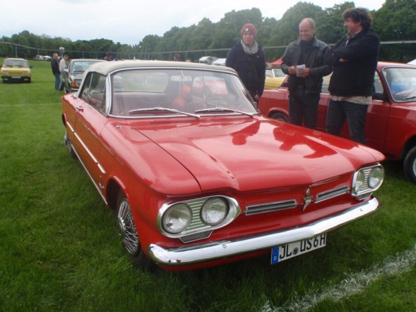 Chevrolet Corvair front